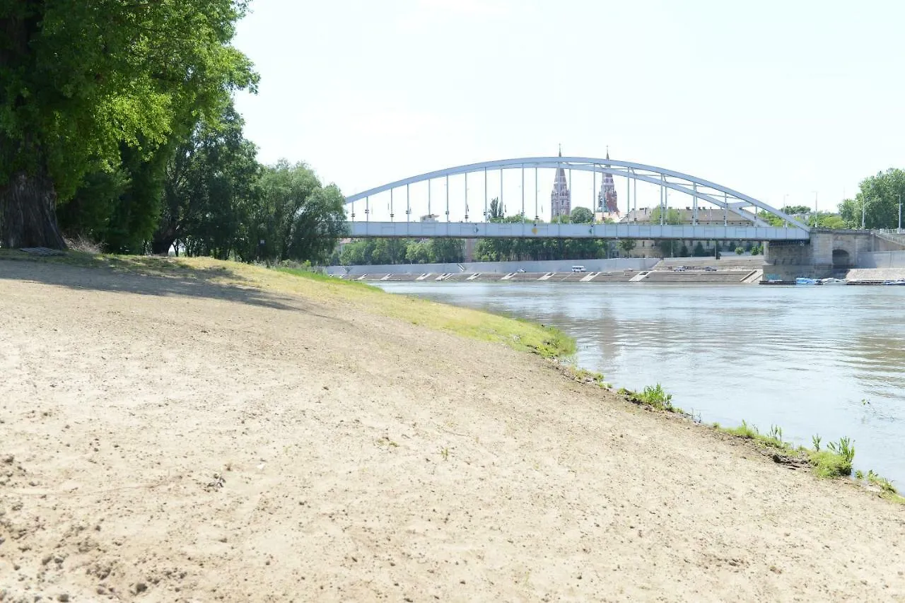Szegedi Partfuerdo Kemping Es Apartman Hungary